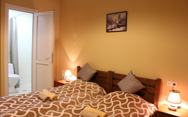 Id House Guest House