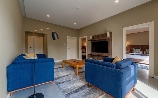 Central Hotel- Ridge
