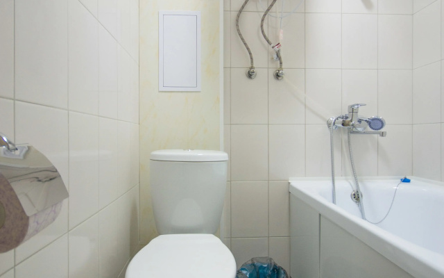 Na Vladivostokskoy 44 Flat
