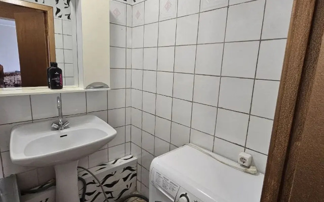 L.v.hotels Na Prospekte Lenina 88 Flat