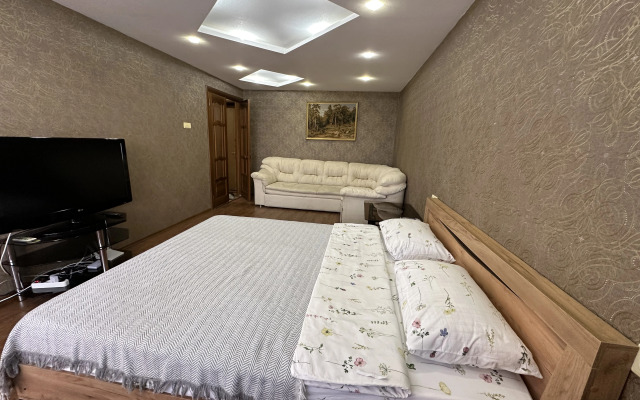 V Tsentre S Shikarnym Vidom Na Naberezhnuyu Bryugge Flat