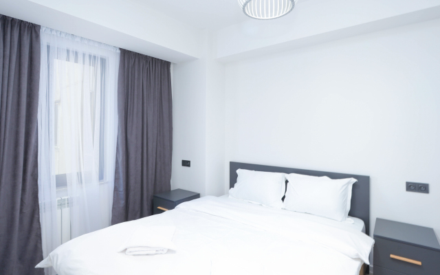 2Bd1Bath Pushkin ave 58 2ndfloor next to church.