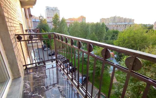 Na Chernyshevskogo Apartments