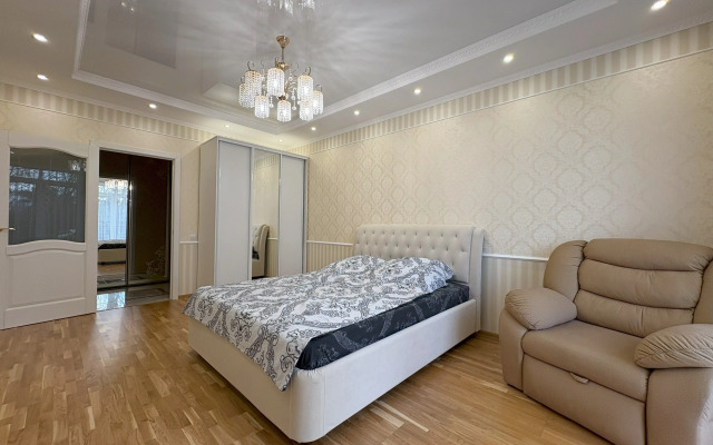 Квартира на Лермонтовском Переулке 7