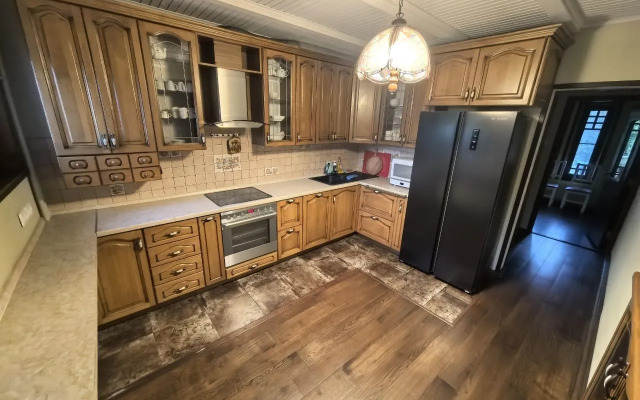 Co Svoim Bannym Kompleksom I Baccejnom Private House