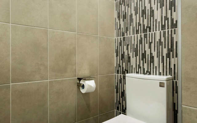 KeyGo #0077, 1 Bedroom, Saryan Street Apartments