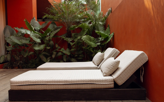 Five Stories by SUOM Guest House