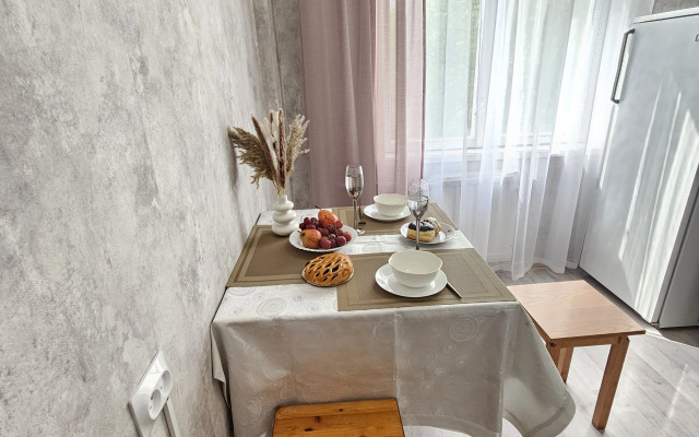 Dvukhkomnatnaya  U Razliva V Sestroretske Flat