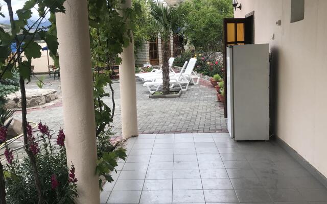 GUL'SANA Guest house