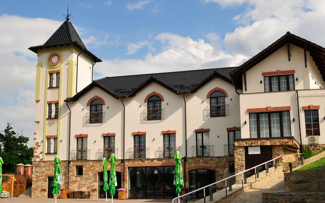 Kazak Club Hotel