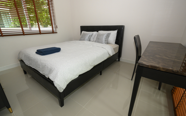 4 BR Saransiri Villa 2#l Pool Gym Garage Netflix	