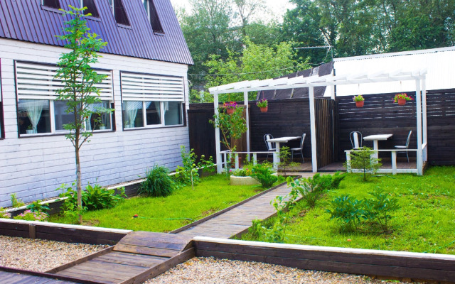 Esquire House
