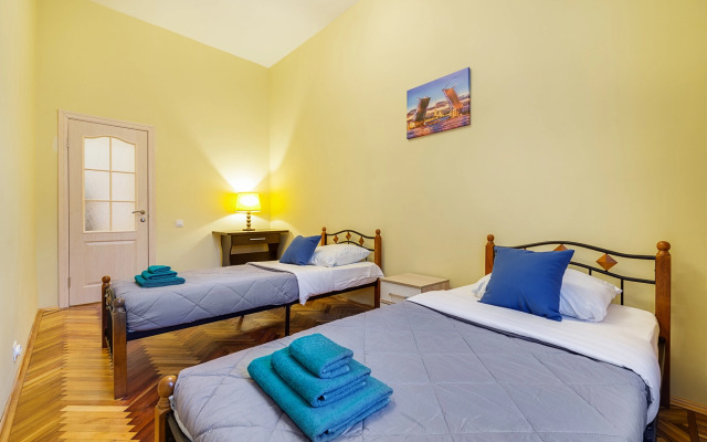 Апартаменты в центре у Английской набережной