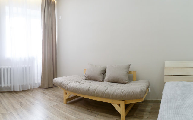 Uyutny apartamenty na Adoratskogo Apartments