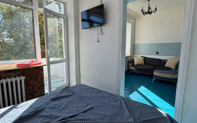 Апартаменты SutkiVIP (СуткиВИП) на улице Ленина 10