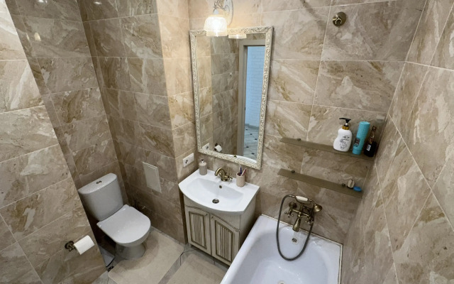 Na Ulitse Pavshinskiy Most 1/4 Flat