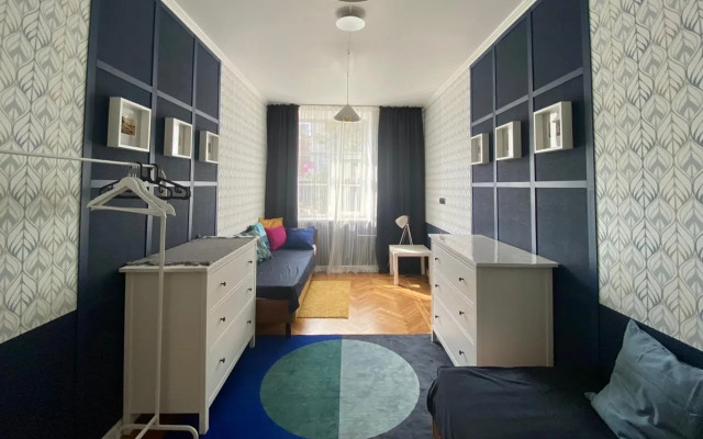 Na Prospekte Dzerzhinskogo 45 Flat