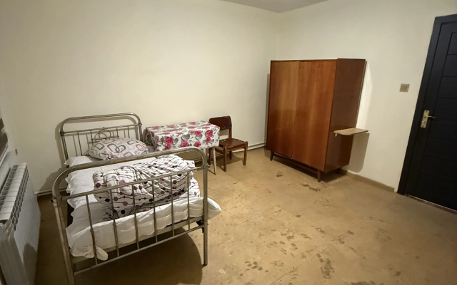 Hostel Rova