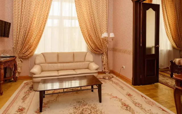 Отель Интурист