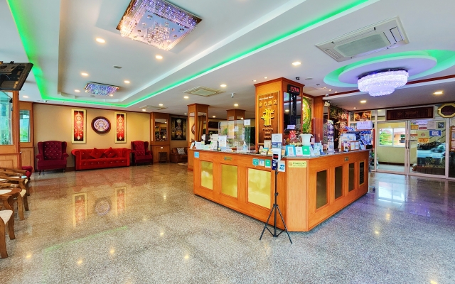 Phaithong Sotel Resort Hotel
