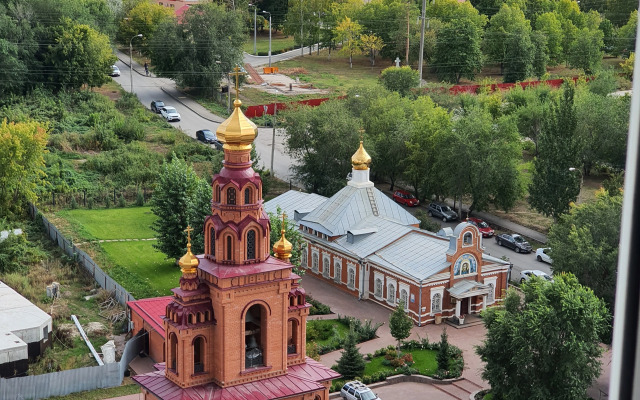 Uyutnaya Studiya Ryadom S Volgoy Flat