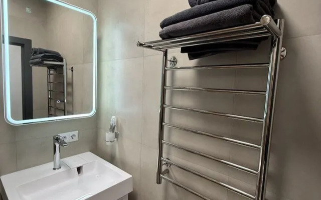 V Zhk Biznec-Klassa C Zakpytoj Terpitoriej Flat