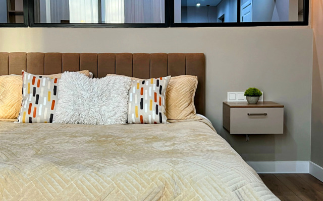 Prostorny Lyuks s Shikarnym Vidom Flat