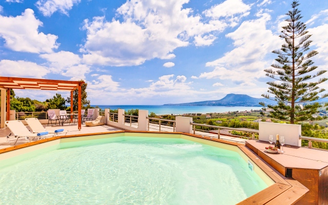 Вилла di Creta Heated Poo