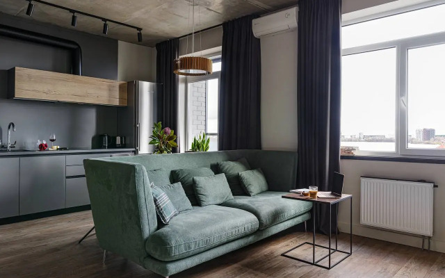 Апартаменты VEROM с видом на реку и город