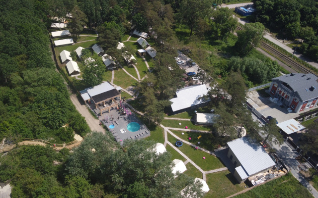 Глэмпинг Малина