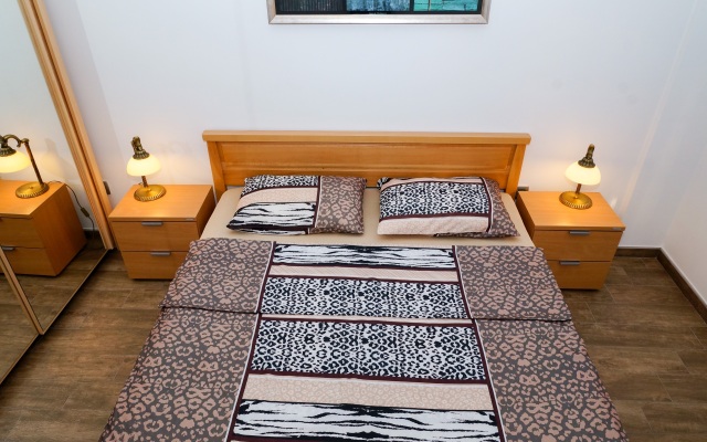 Clever II Apartments