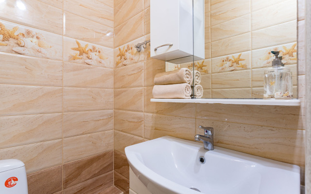Yevro 3kh Komnatnye Apartamenty S Vidom Na Park Galitskogo Apartments
