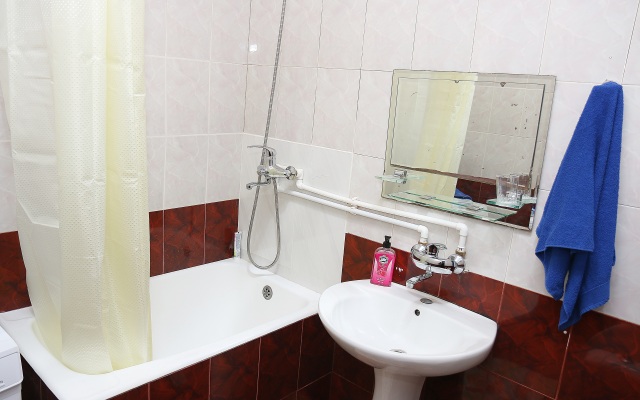 Ot Russkoj Sluzhbyi Servisa Guest House