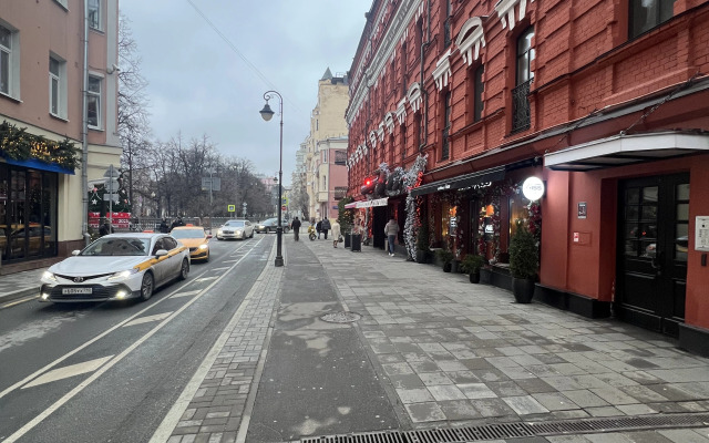 Na Patriarshikh prudakh Flat