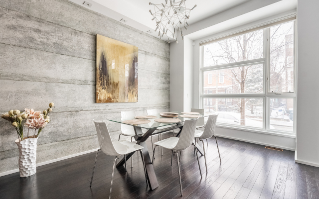 Exclusive Four-Bedroom Townhouse in Downtown Toronto Private House