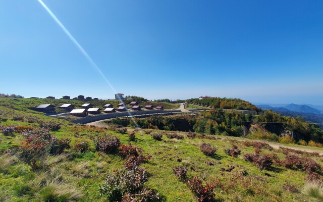 Flora Handüzü Resort & Wellness Bungalow Hotel