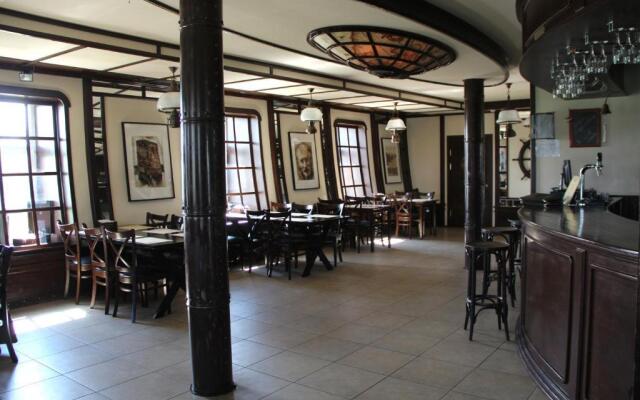 Отель Волхов Мост