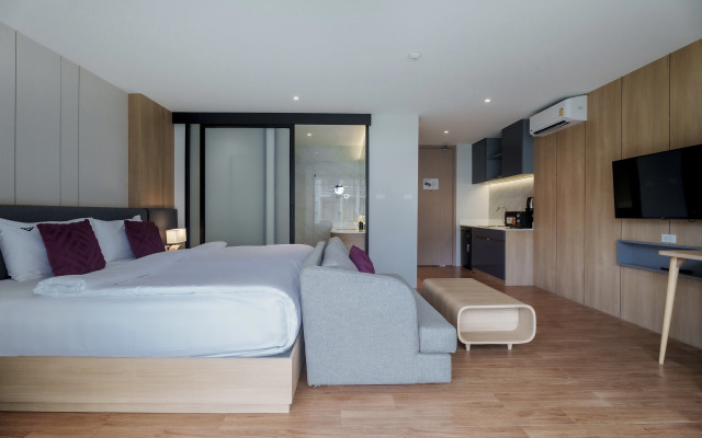 Pool View 1310 Wyndham Condo Apartments