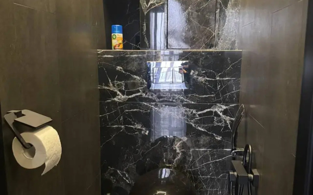 Premium Flat