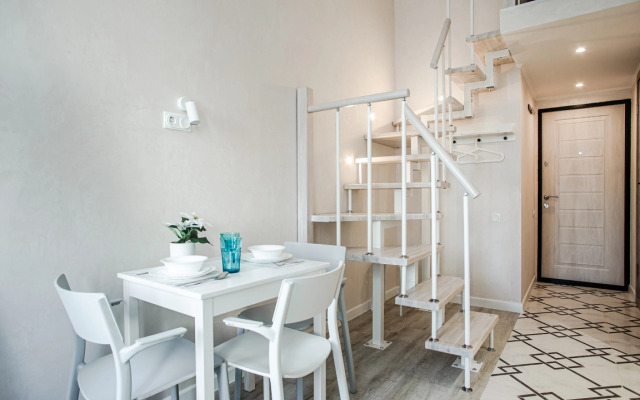 Two-Level Studio Vivaldi ElenaSweetHome Near Tts Moskva and Sadovod