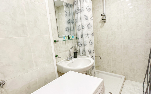 S Frantsuzskim Balkonom Apartaments