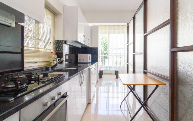 Апартаменты Bright 3BR in the Beating Heart of TLV by FeelHome
