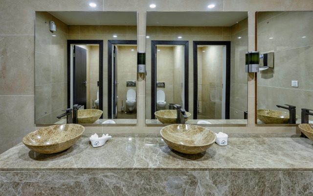 Отель Alisa Tema