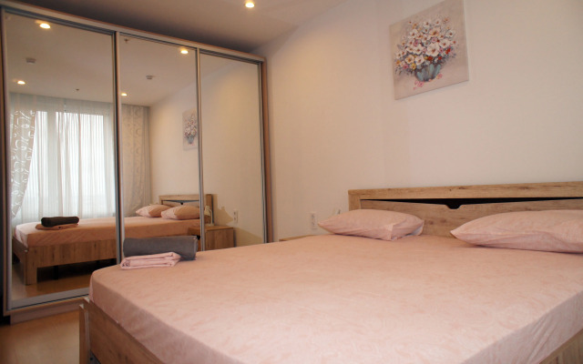 Квартира уютная двухкомнатная в апарт-отеле Yes Вotаniса