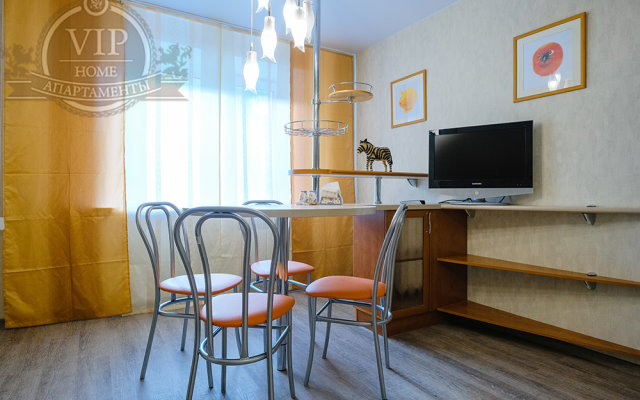Viphome on Matrosova 3 Apartments