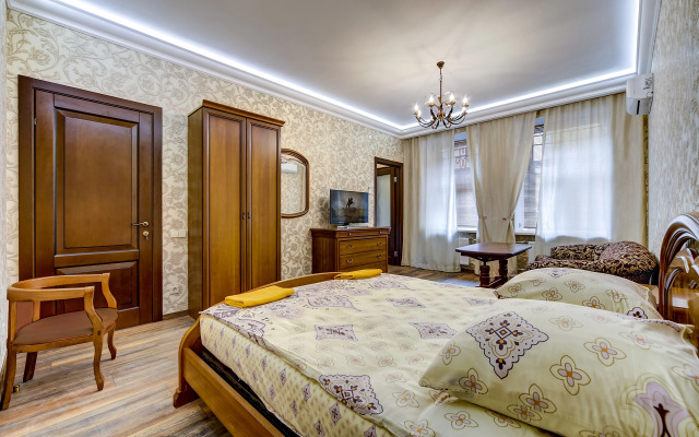 Апартаменты Студия Делюкс на Караванной в самом центре