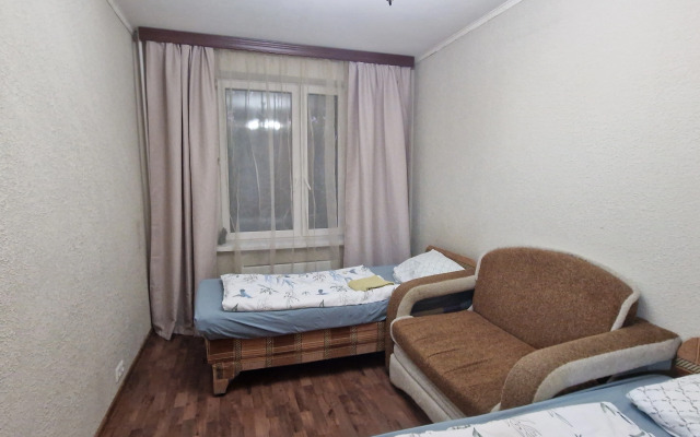 Na Geroyev Panfilovtsev 12