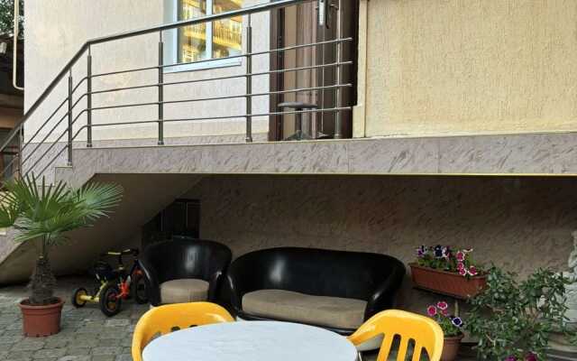 Rianna Guest House