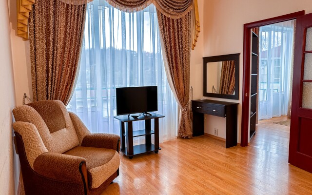 Salyut Resort Hotel