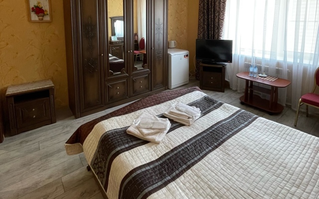 Отель Радуга